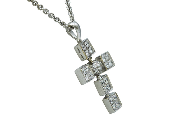 A Bvlgari Lucea Cross Pendant Necklace
