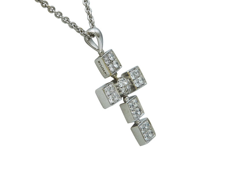 A Bvlgari Lucea Cross Pendant Necklace